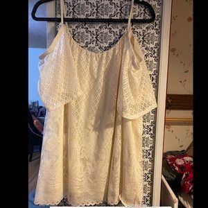 Cream Lace top ! Super cute !